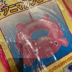 ブタさん浮き輪の画像