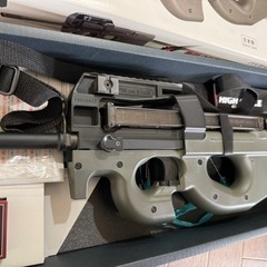 (取引中)東京マルイ　PS90HC(P90のハイサイ)＋α(決まりました)の画像