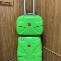 【取引予定済】キャリーケース　セパレート