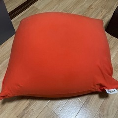 ヨギボーミニ　オレンジ　yogiboの画像