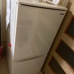 2019年製　シャープ　冷蔵庫