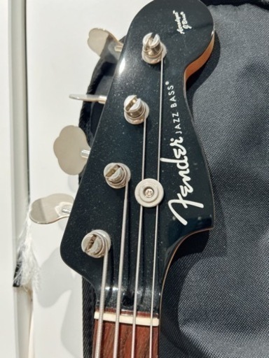 フェンダーのジャズベース（AJB Black） 売ります