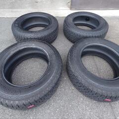 285/60/18 中古タイヤ4本　GEOLANDAR