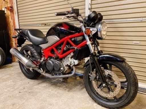 ホンダ　VTR250 FI 配送可能　支払いは現金or振り込みも可能　①