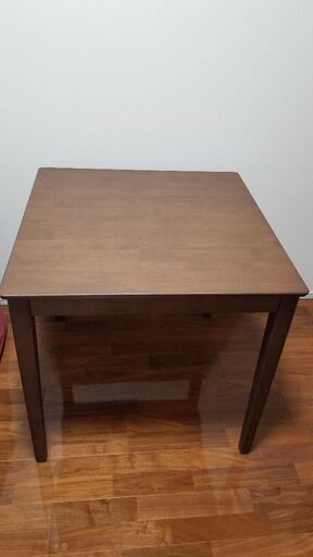 ダイニングテーブル75cm×75cm