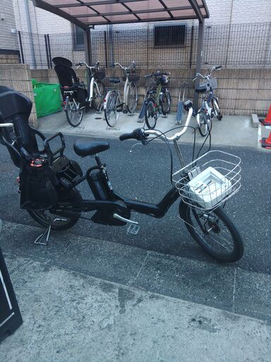 325?土日もお子様と土足のまま、いろいろなタイプの電動自転車のご試乗可能です。  ?２０インチ、チャイルドシート、２人乗り、３人乗り