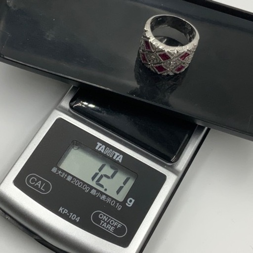 K18 18金　ホワイトゴールド　ダイヤモンド　ルビーリング　12.1g 約18号　1.58ct 0.5ct