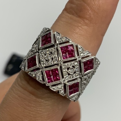 K18 18金　ホワイトゴールド　ダイヤモンド　ルビーリング　12.1g 約18号　1.58ct 0.5ct