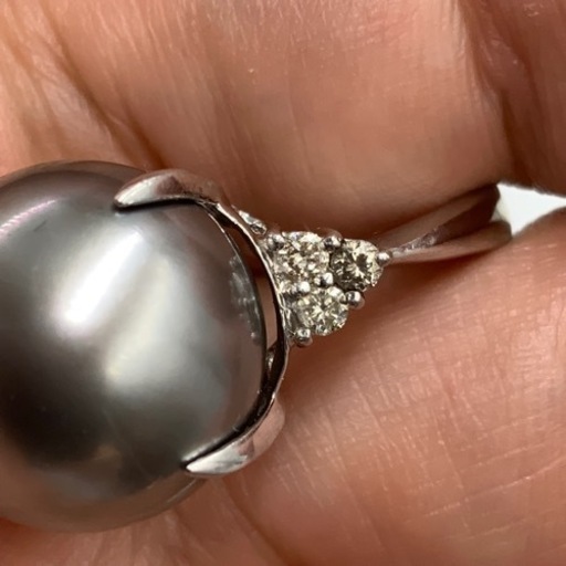 売り切れました。Pt900 プラチナ900 大粒 黒蝶真珠　指輪　パールリング　10.7g 約11号