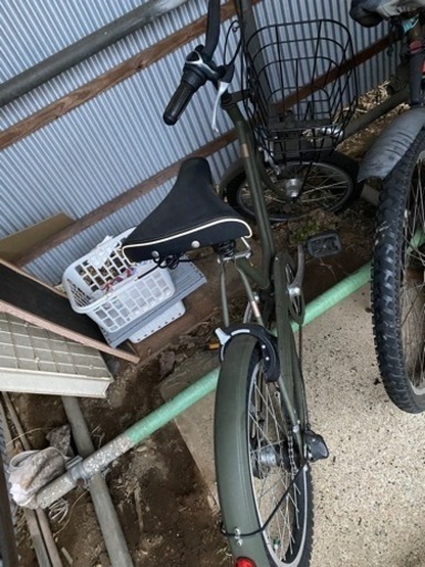 値下げしました　2/12AMまでにお引取りいただける方限定　ブリヂストン　ベガス　自転車　ミニベロ　20インチ　点灯虫モデル　カーキ