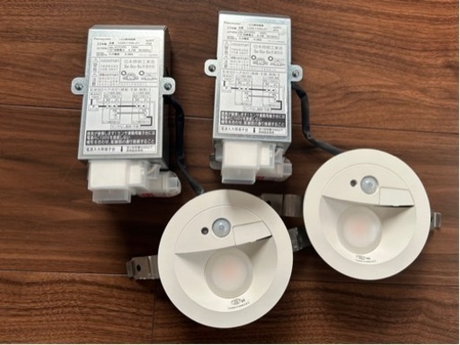 パナソニック　センサーダウンライト　2022年製