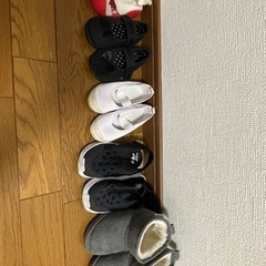 子供靴服おもちゃの画像