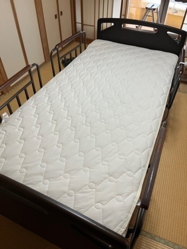 介護ベッド　美品　