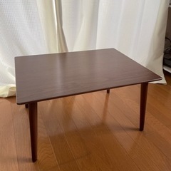 定価3000円程度　ニトリ　テーブル