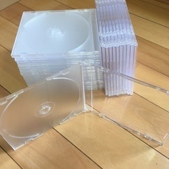 CD／DVD 空ケース　98枚の画像