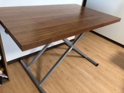ニトリ　昇降ダイニングテーブル