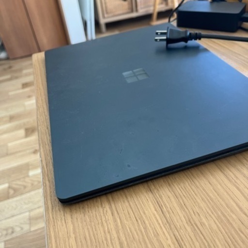 Microsoft Surface laptop 8GB