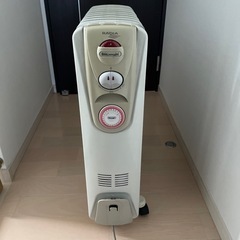 DeLonghi デロンギ　オイルヒーター　R031015EF　暖房機