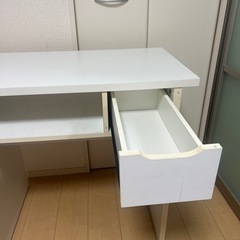 ネイルテーブル80cm✖️45cm✖️75.5cmの画像