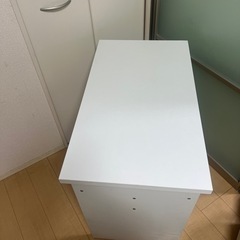 ネイルテーブル80cm✖️45cm✖️75.5cmの画像