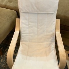 値引しました【美品】IKEA ポエング キッズ アーム チェア 2つセット 子供イス の画像