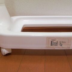 ランドリー　キャスター付きバスケット　収納カゴ　ラックの画像