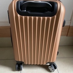 完売スーツケースsサイズの画像