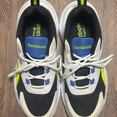 Reebok スニーカー