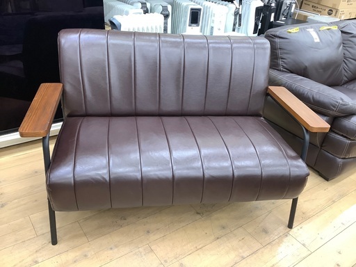 2人掛けソファー　ブラウンのご紹介です！！