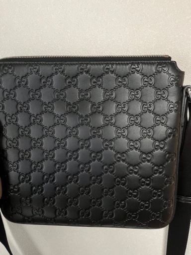 GUCCI 腕時計、バッグ