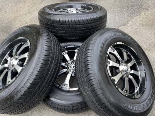 車のパーツ タイヤ、ホイール