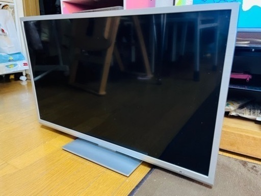 2013年製32型テレビ