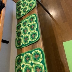 【お値下げ中】昭和レトロ♪手編み座布団セットの画像