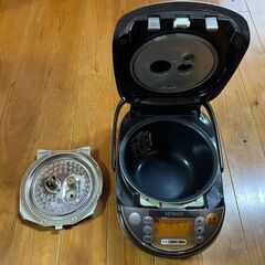 象印 圧力IH炊飯ジャー「極め炊き」 NP-NI10_XT 軽微破損ありの画像