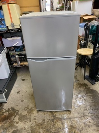アース万代店　2018年製 SHARP 118L トップフリーザータイプ。耐熱100℃トップテーブル 冷蔵庫【SJ-H12D-S