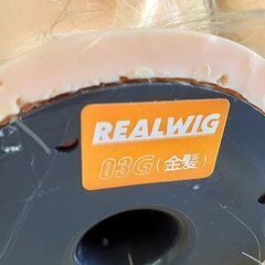 札幌【2体セット モデルウィッグ 金髪 03G REALWIG】カットウィッグ 練習用 美容師 理容師 北20条店の画像