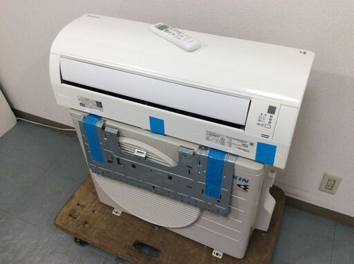 (3/1受渡済)YJT8083『安心30日間保証付』【DAIKIN/ダイキン 8畳用エアコン】美品 2020年製 AN25XESK-W 家電 冷暖房 エアコン 100V