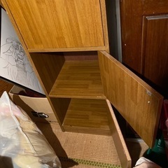 扉付きカラーボックスの画像