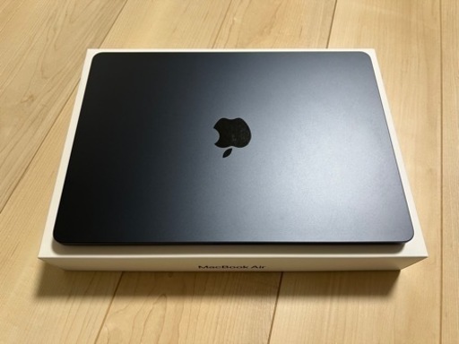 Apple MacBook Air 13.6インチ M2チップ搭載