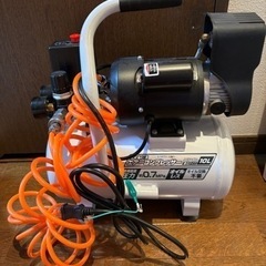 エアコンプレッサー　