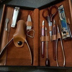爪切り、爪研ぎ、眉毛カットバサミ、毛抜きなど
