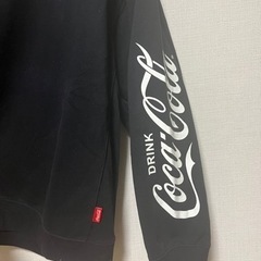 GU ジーユー　Coca-Cola コカ コーラ コラボ スウェットプルオーバー　中古品の画像