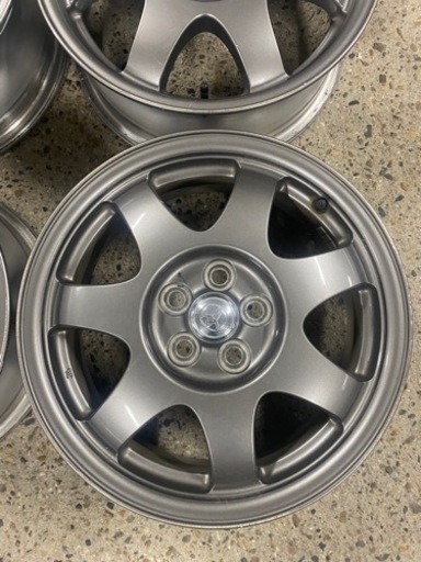 値下げしました　20型プリウス（ZVW20）純正ホイール4本