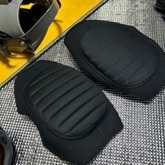 スノーボード　グローブ   ゴーグル　パスケース　ニーパットの画像