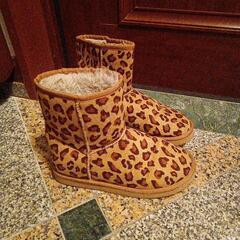 ムートンブーツ👢　ヒョウ柄