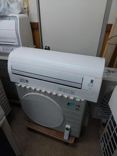 ダイキン１０畳エアコンお掃除機能搭載分解洗浄済み２０１８年