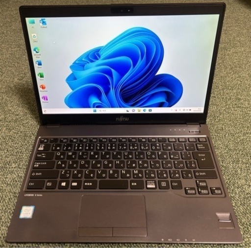 未使用ノートパソコン