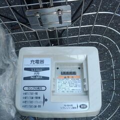 334🟢バカ良心的な中古電動自転車屋です。🌈ブリヂストン、ヤマハ共同生産モデル。  🌕️２０インチ、チャイルドシート、３人乗り、２人乗り、１人乗り、電動自転車  🔴安心保障の３カ月・無料交換保証、無料１００日間・点検サービス付き🟢  🔵土日もお子様と土足のまま、いろいろなタイプのご試乗が可能です。  🔴バッテリーは、新品の９０％以上の性能を保持していて、コンディション良好です。  🟢１回の充電で３０ｋｍ以上の走行が可能です。山手線を半周するくらい走行可能です。  🌕️オプション無料。後ろの画像