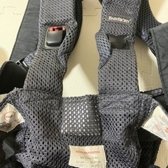 ベビービョルン 抱っこ紐 ONE KAI Air メッシュの画像