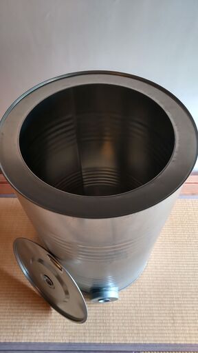 豊年貯米缶 穀物貯蔵缶 米穀貯蔵缶 貯米缶 （亜鉛引鋼板製） ※2/13日
